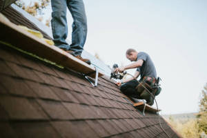 Local Roofers in Lewisburg, AR
